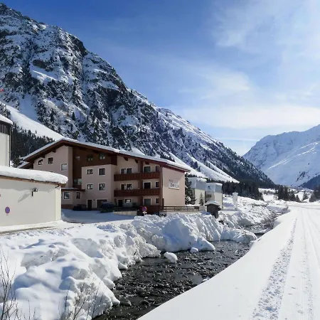 Daheim - Wildspitz By Interhome